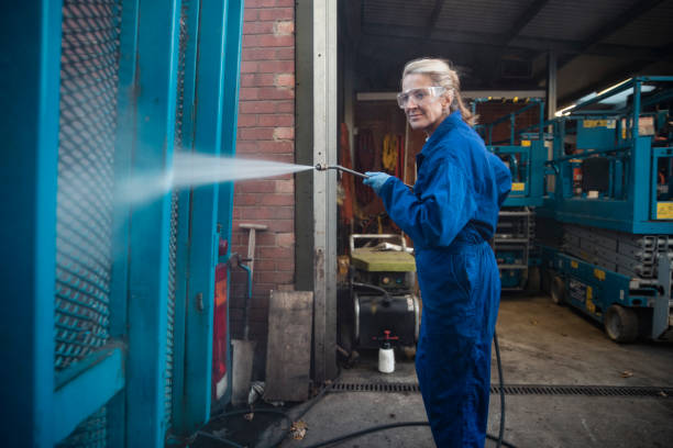 Why Choose Our Certified Pressure Washing Experts for Your Project Needs in Altus, OK?